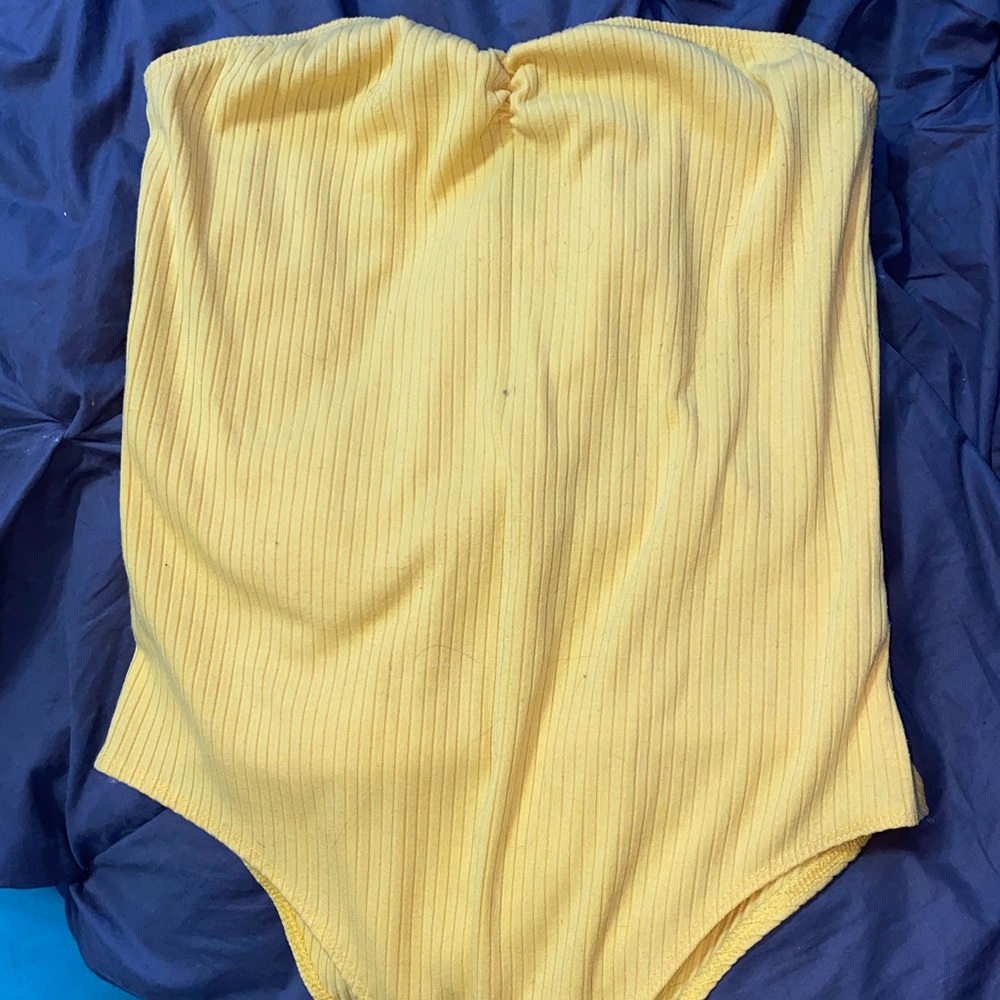 Sleeveless Yellow Bodysuit